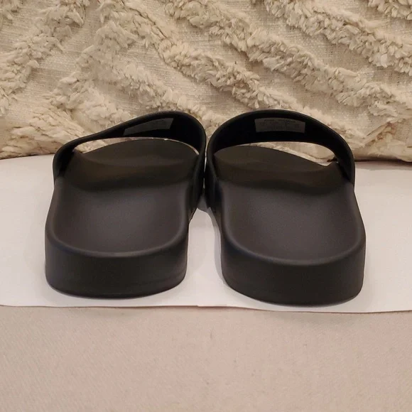 BALENCIAGA Cities New York Logo Slides - Picture 5 of 14
